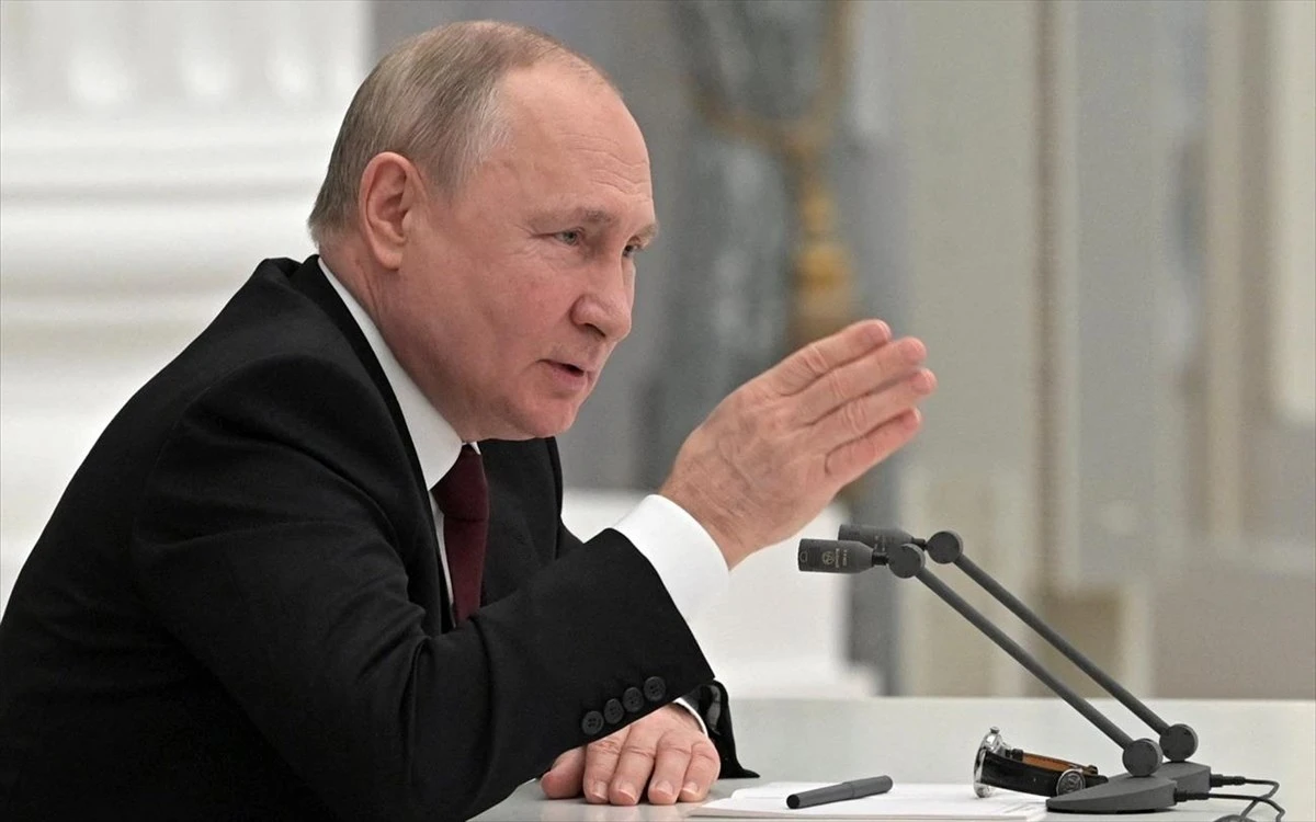 Πούτιν: Κατέρρευσε μετά από πολύωρη σύσκεψη με αξιωματικούς του